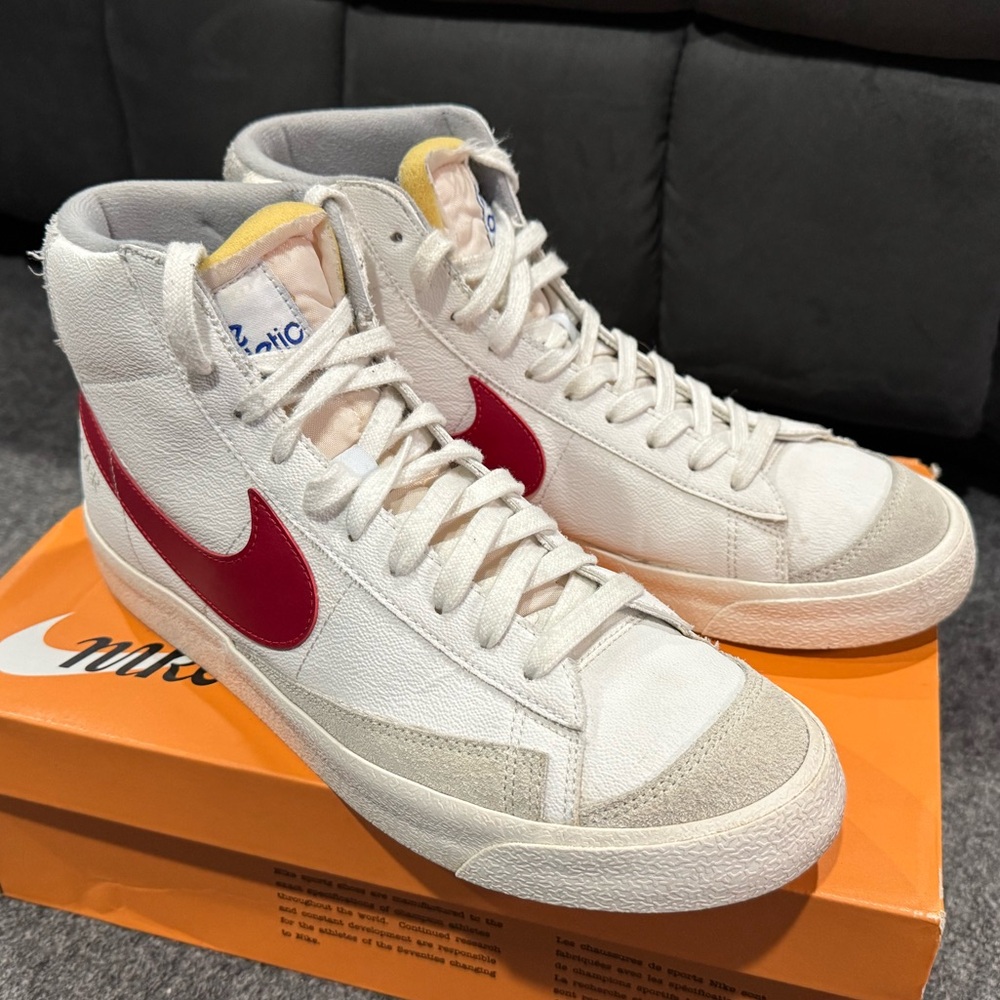 Nike Athletic Club Blazer Mid ‘77 Gym Red Shoes Sneakers Men’s Size 10.5 EUC